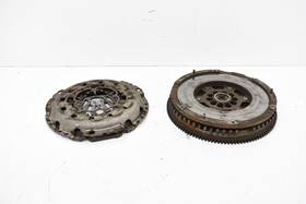 06e105266 Audi 2008 A4 Quattro Manual Flywheel And Pressure Plate Oem Kw26