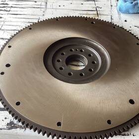 1832703c91 International Maxxforce Flywheel 1832702c1 Ring 1815440c1 Resurfaced