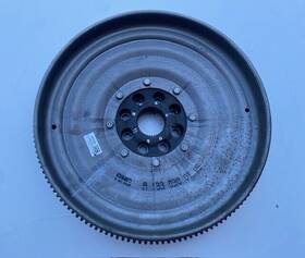 1330300105 Mercedes-benz 2015-2020 Cla45 Gla45 Dmf Dual Mass Flywheel Oem