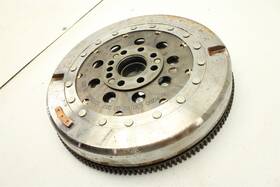 A26003000 Mercedes-benz 2020 Amg Cla 35 Flywheel 20-24