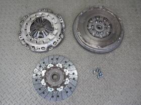 A2720300405 Mercedes-benz 05-08 R171 Slk350 M/t Dual Mass Flywheel Flex Plate Clutch Kit Set Oem
