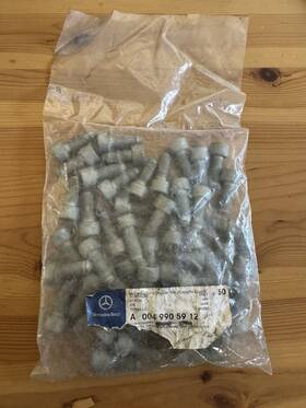 0049905912 Mercedes-benz V30-3610 Genuine Flywheel Bolt Cla Clk Qty 1