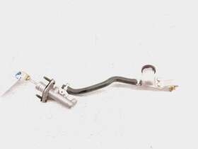 30610cd015 Nissan 417-56472 03-06 350z Clutch Master Cylinder Oem