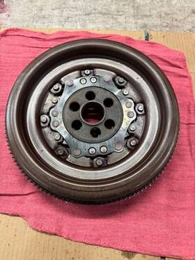03l105266 Oem Dual Mass Dsg Flywheel For Vw Golf Beetle Jetta Mk5 Mk6 Cbea Cjaa Ckra 2.0 Tdi