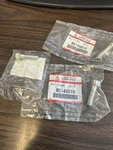 MS146010 Mitsubishi Fuso Flywheel Housing Bolt X3. Fixed Price $12.00.